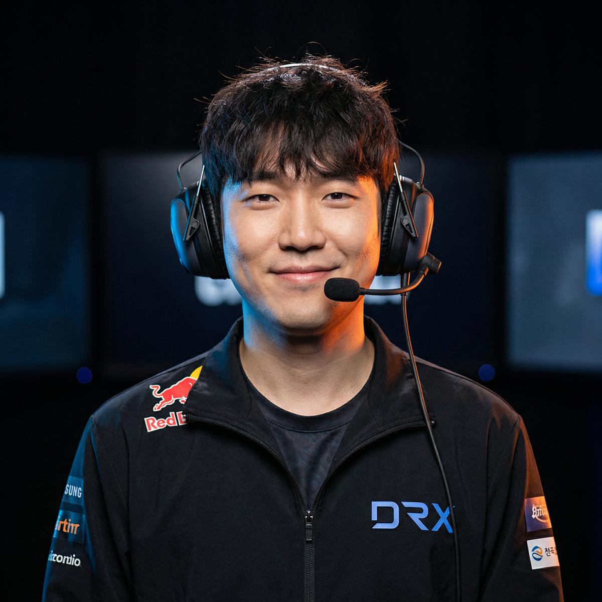 抖阴游戏解说导演陈锐